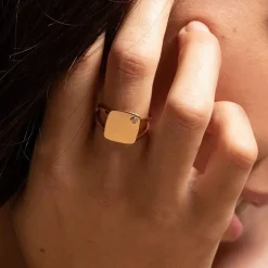 Bague Chevalière Femme LA GARÇONNE INSOLITE Plaqué Or Diamant 26100023
