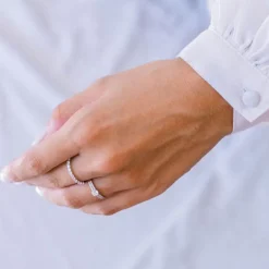 Bague Femme Alliance OR 375/1000 Blanc et Oxydes EDO09SA13GZ