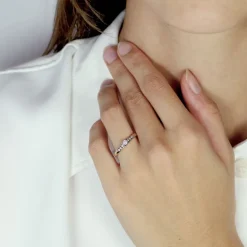 Bague Femme solitaire accompagné OR 375/1000 Jaune et diamants