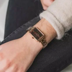 Montre Femme PIERRE LANNIER ARIANE Doré-rose Cadran Chocolat Bracelet Acier Doré-rose 052J988
