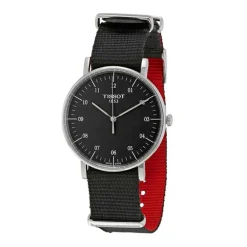 Montre homme analogique Tissot T-Classic Everytime Medium Montre Homme T1094101707700