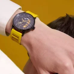 Montre Homme PIERRE LANNIER PADDOCK Noir Cadran Noir Bracelet Caoutchouc Jaune 341A449